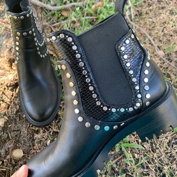 ZARA BLACK LEATHER ANKLE BOOTS WITH STUDS size 6 - Picture 6 of 9
